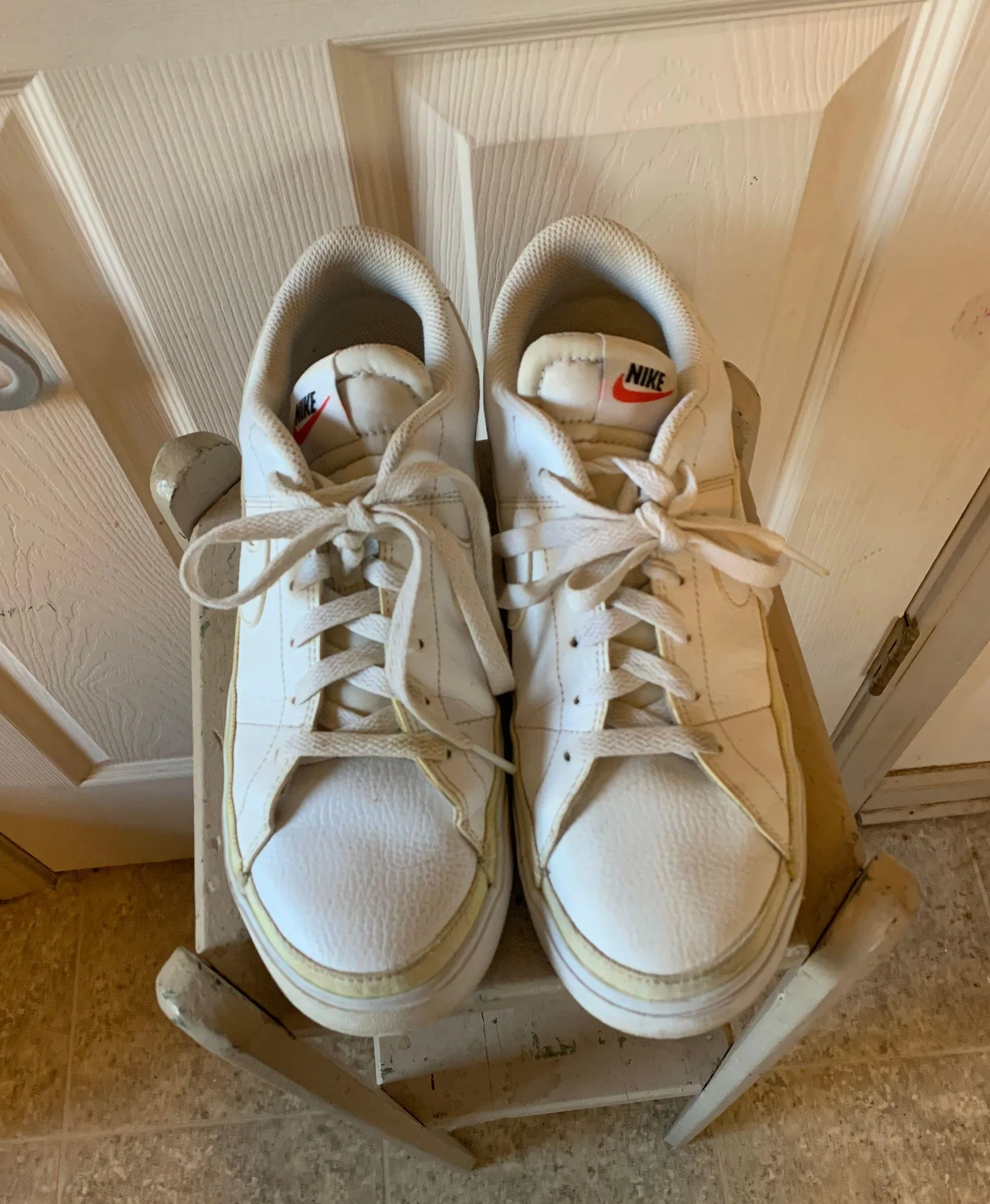 Size 9.5  White Sneakers - Image 2