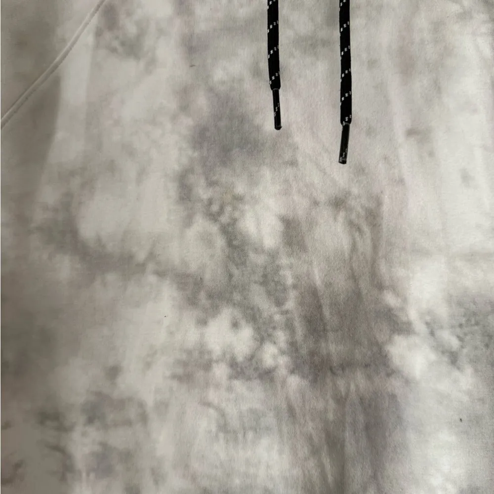 Women old navy Tie-Dye Hoodie with Drawstring - Image 2