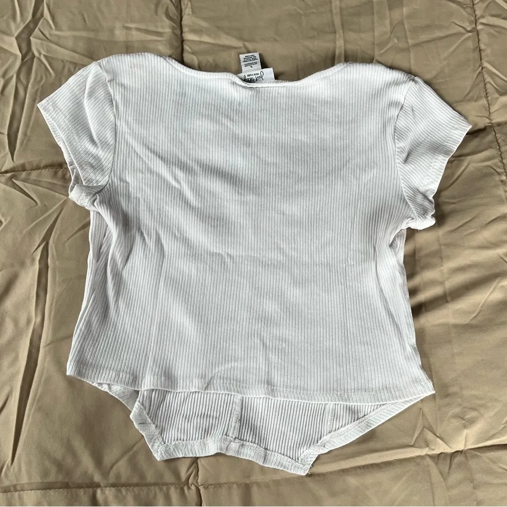 🍂Unlined bustier white crop top🍂 Size L - Image 4