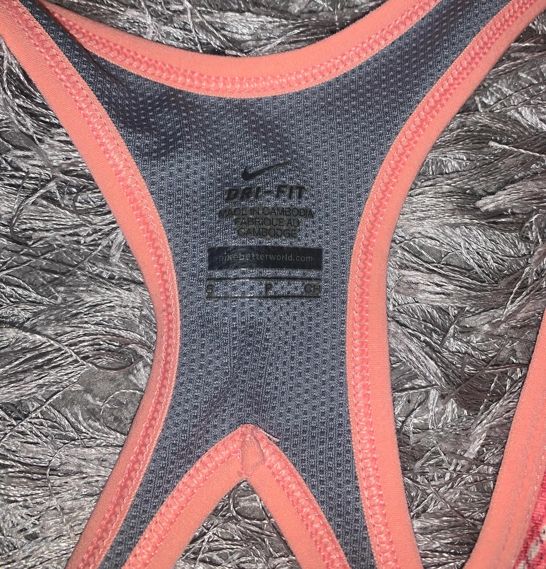 tank top w built in bra - Image 3