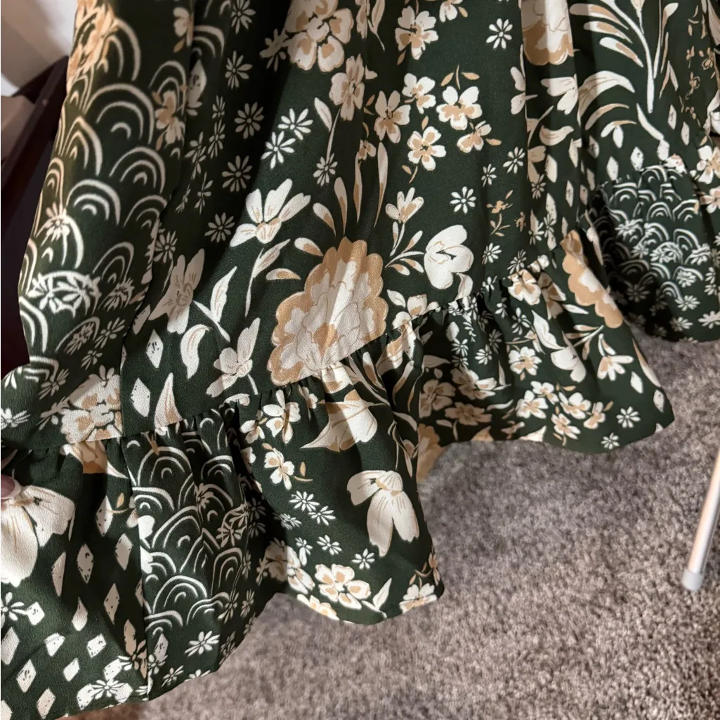 Sugarlips Green Floral Dress with Puff Sleeves size M - Image 6