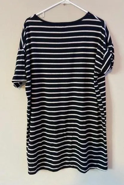 Finn & Clover t-shirt dress - Image 2