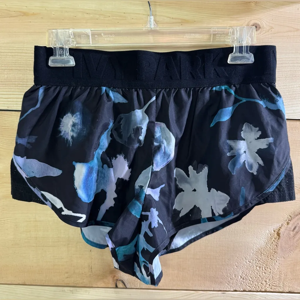 Athletic Bundle Top & Shorts - Image 5