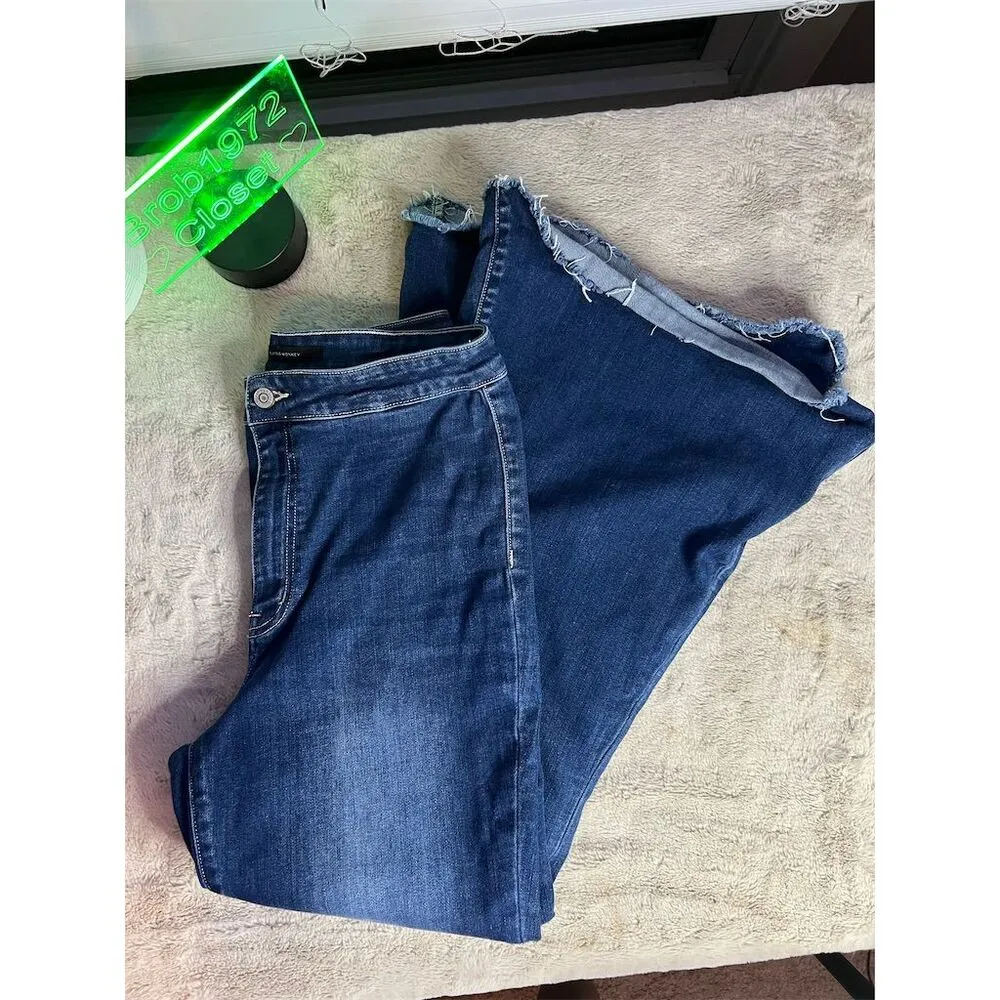 Flying Monkey Women's High Rise Flare Jeans Blue Size 30 - Image 8