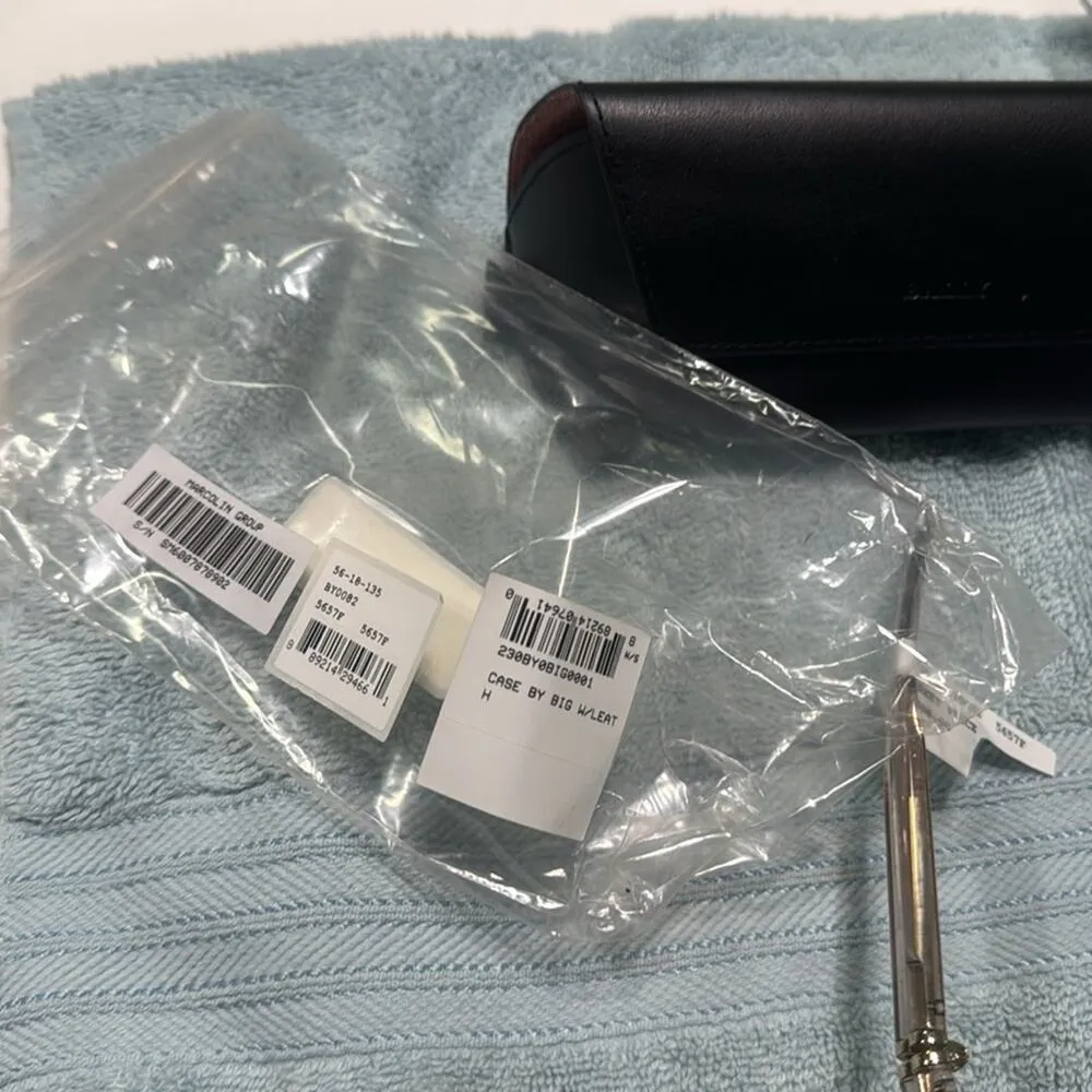 Bally 56MM Butterfly Sunglasses beige - Image 6