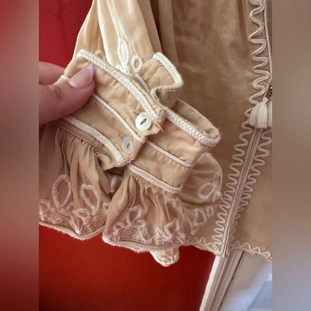 Roller Rabbit Women’s Boho Embroidered Blouse Top Cream Long Sleeves Vneck - Image 6