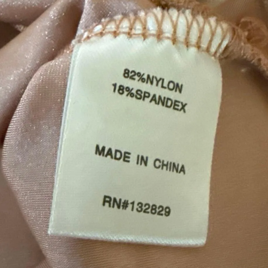 Superdown Corine Nude Pink Twist Front Short Sleeve Plunge V-Neck Bodysuit Top M - Image 5