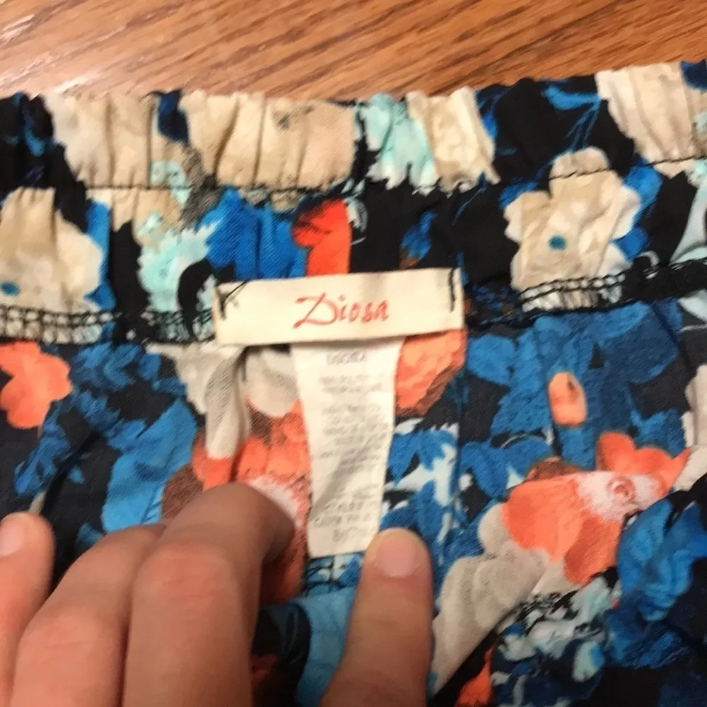 Diosa vibrant floral shorts - Image 3