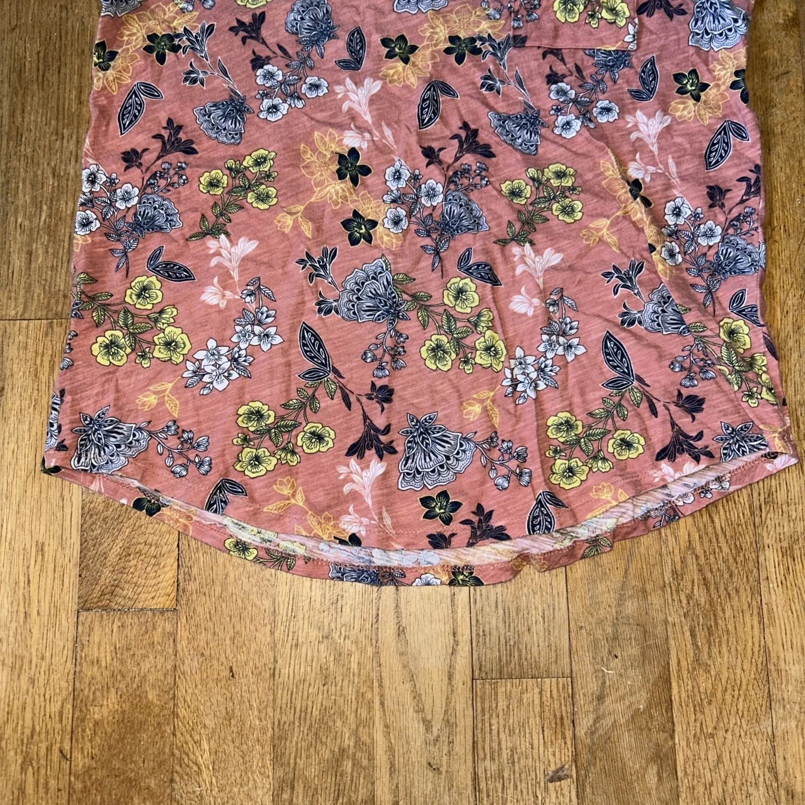 LOFT Outlet Top Tee Shirt V Neck Short‎ Sleeve Pink Floral Sz Sm Cotton - Image 3