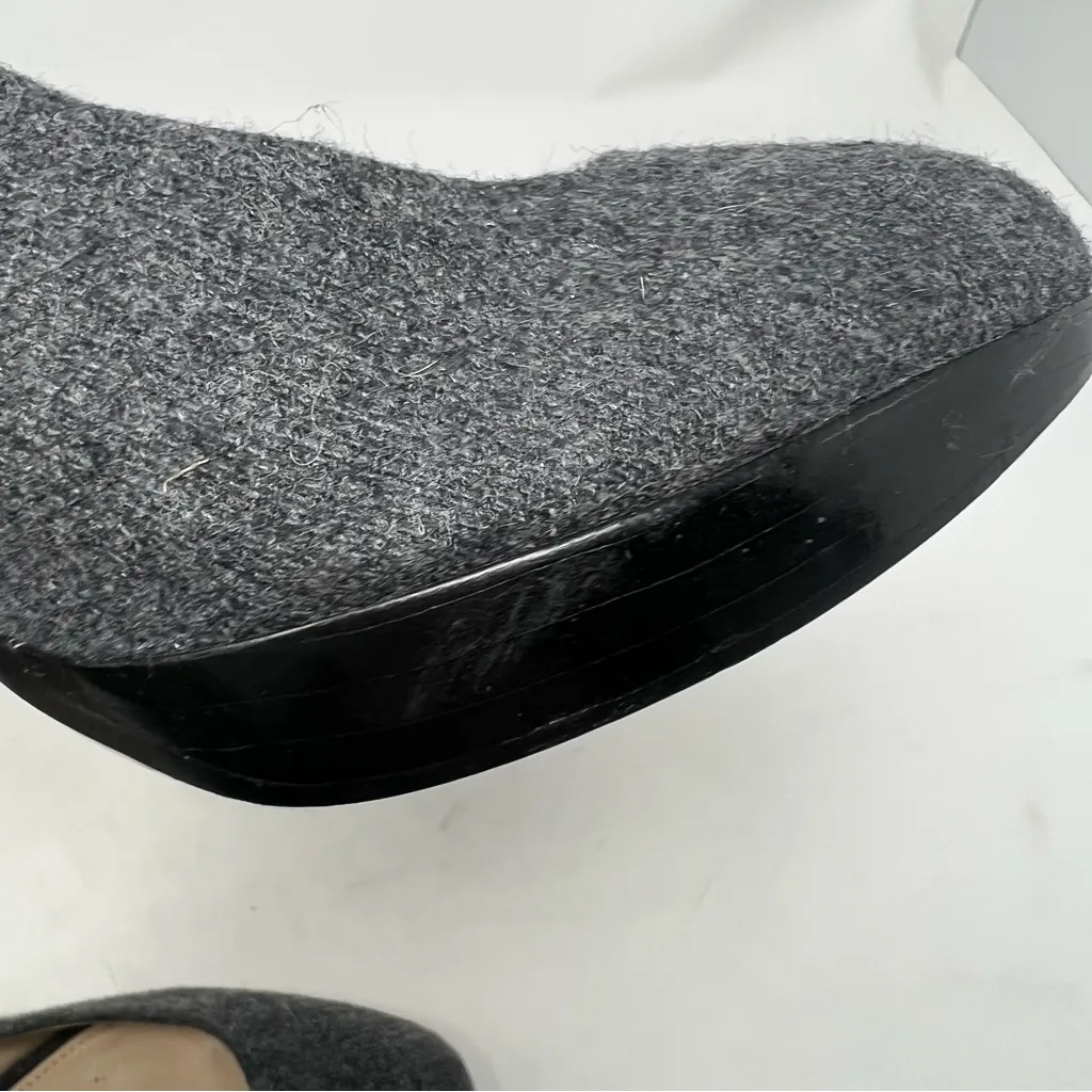 Colin Stuart Gray Fabric Stiletto Platform Pumps Size 9 - Image 9