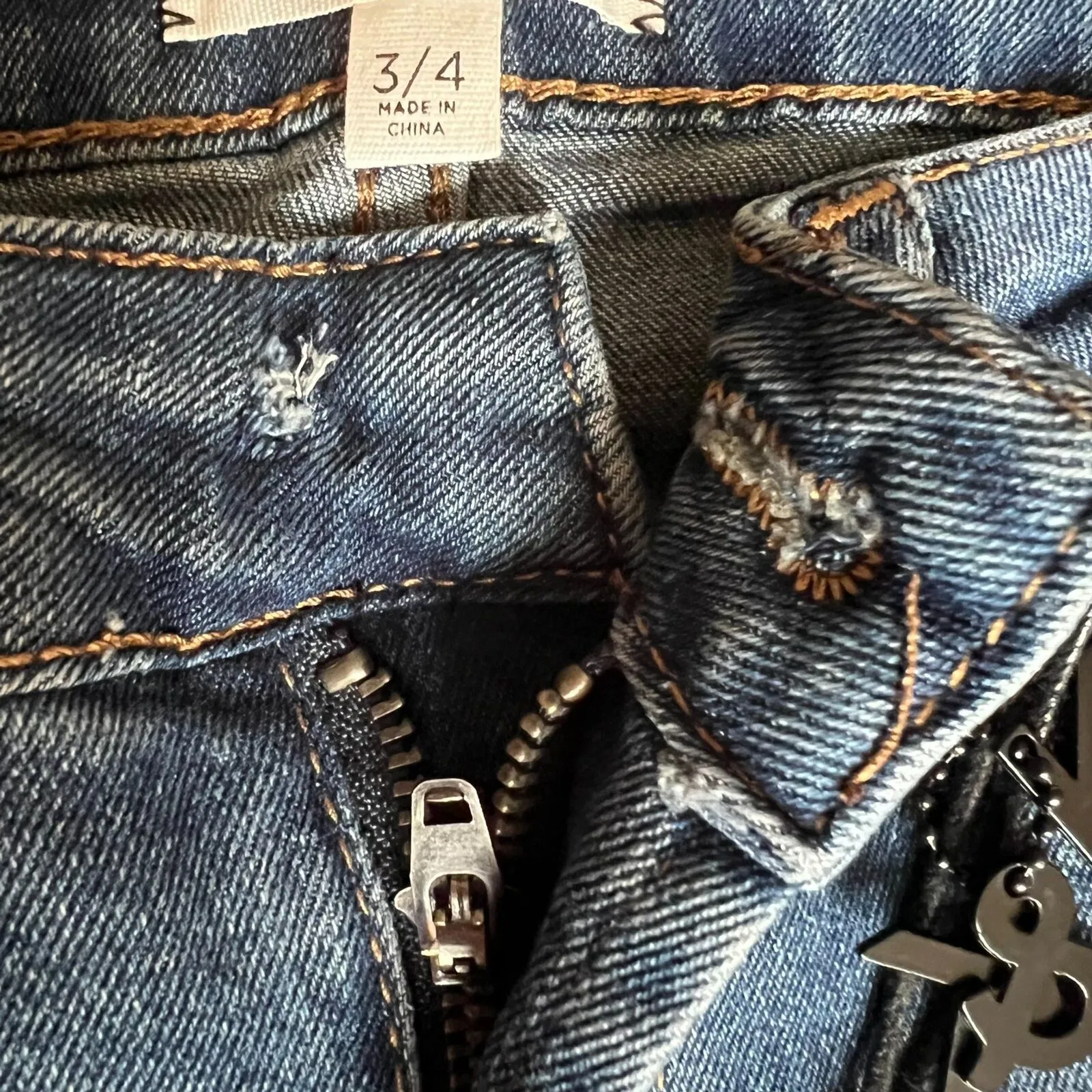 Kendall & Kylie Laguna Beach Mid-Rise Crop Jeans, US27 - Image 6