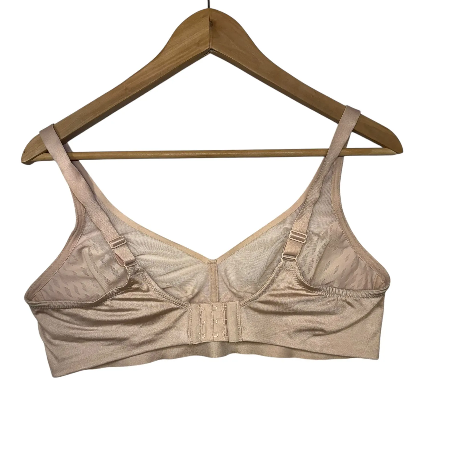 Wacoal Bra 38D Nude Seamless Full Coverage Comfort Support Wireless - Image 6