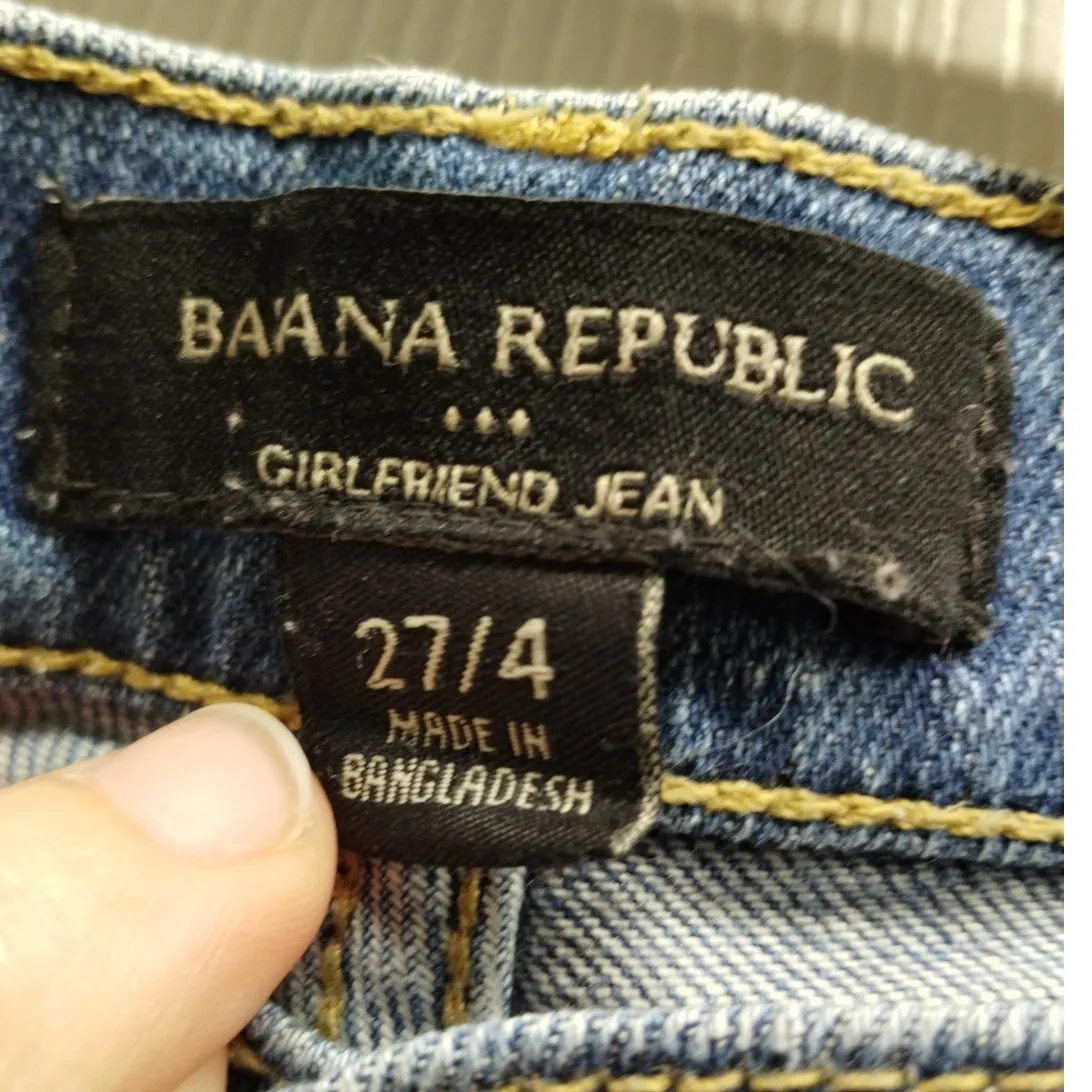 Banana Republic Factory Women's Size 27/4 Girlfriend Jean Mid-Rise Distressed - Image 3