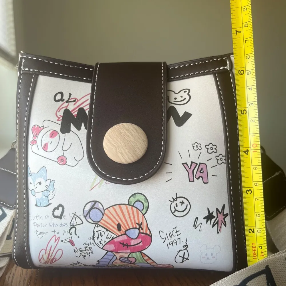 NWOT Graffiti Crossbody Bag White - Image 8