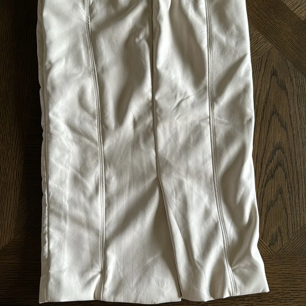 House of CB CAMILLA IVORY VEGAN LEATHER STRAPLESS DRESS, Size Small, $269 - Image 16