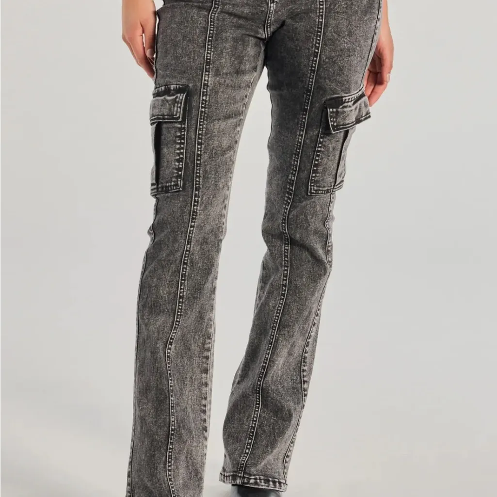 Windsor High Rise acid washed Cargo Jeans medium - Image 10