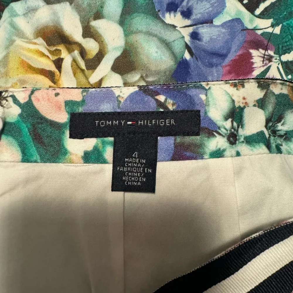 Tommy Hilfiger Floral Butterfly Knee-Length Pencil Skirt - Image 3