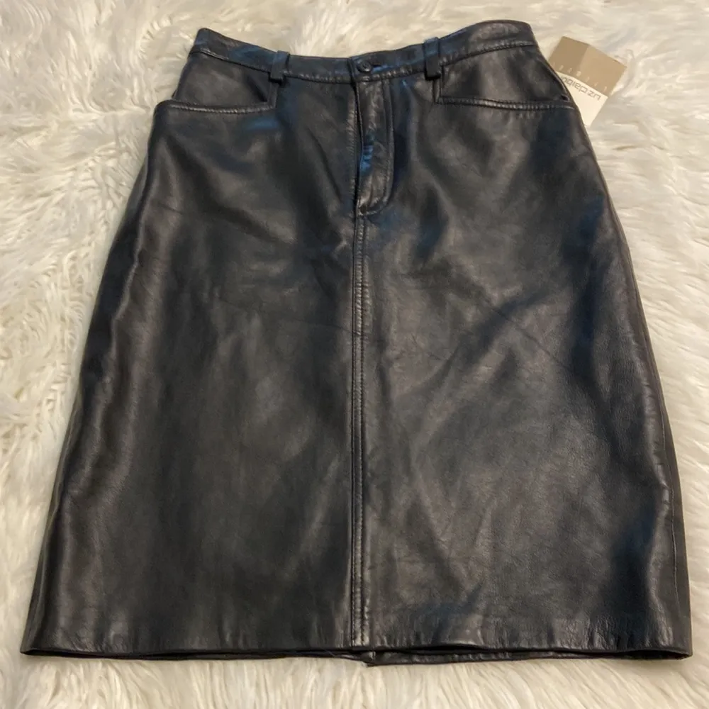 Liz Claiborne 100% Leather Skirt brand new so soft leather size 6 color black - Image 11