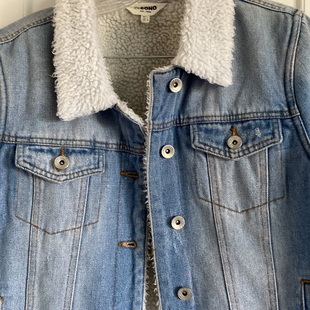 Ci Sono Faux Fur Lined Denim Jacket - Image 3