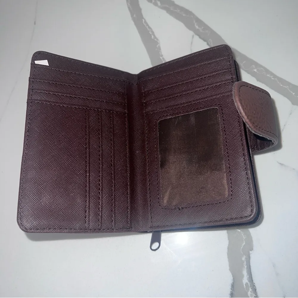 Gold Coast Brown Wallet - Image 4