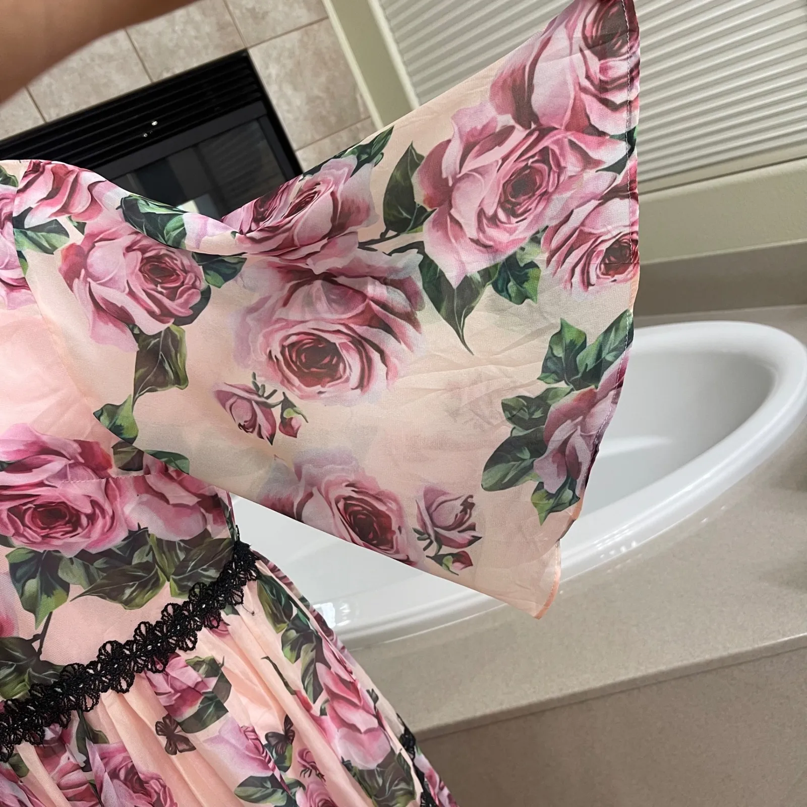 Vicky and Lucas Maxi Dress Floral Rose Print Black Lace Trim Lined Womens L/G Pink Size L - Image 2