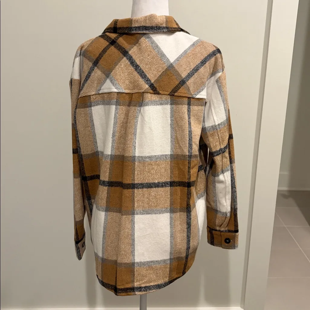 New with Tags Boutique Blue B Shacket Sz M Tan Size M - Image 3