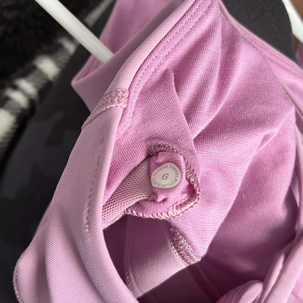 Lululemon  Energy Bra High Neck Long Line Tough *Medium Support, B–D Cup - Image 4