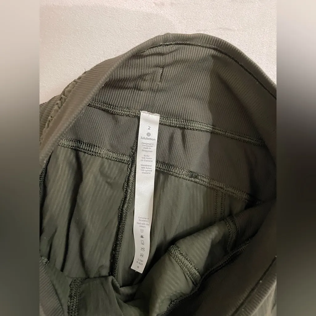 Lululemon Dance Studio Crop Pants 25” Joggers Dark Olive Size 2 - Image 14