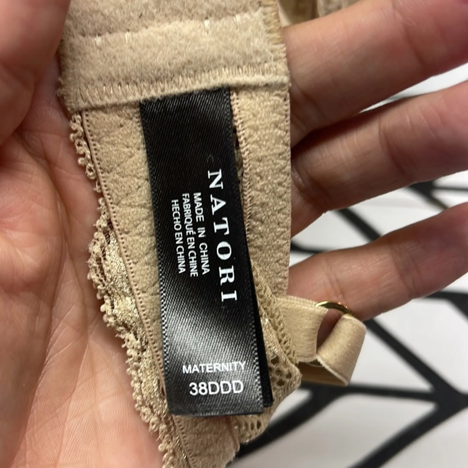 Natori Maternity Bra lightly lined underwire nude in size 38DDD Tan - Image 3