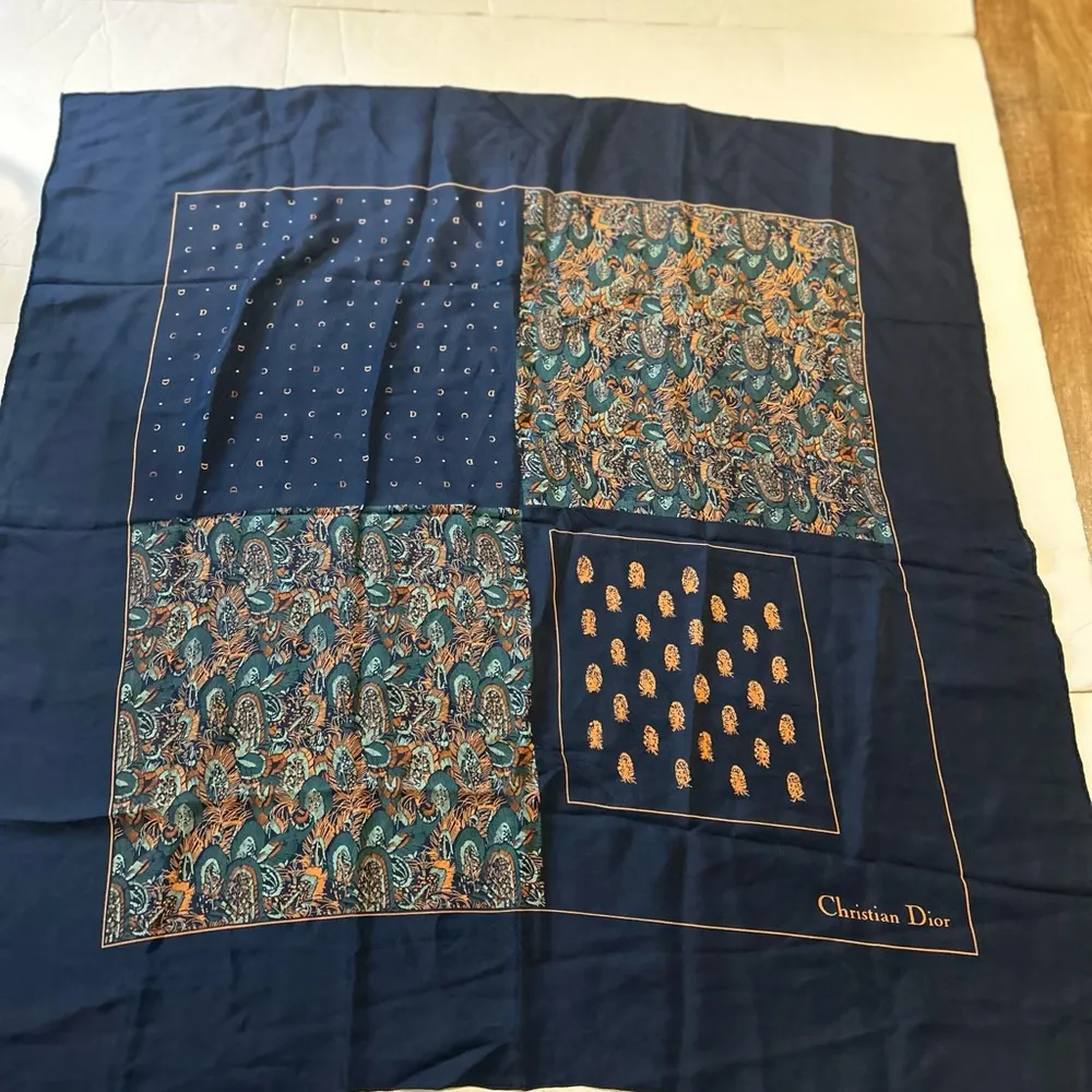 Christian Dior Blue scarf - Image 5