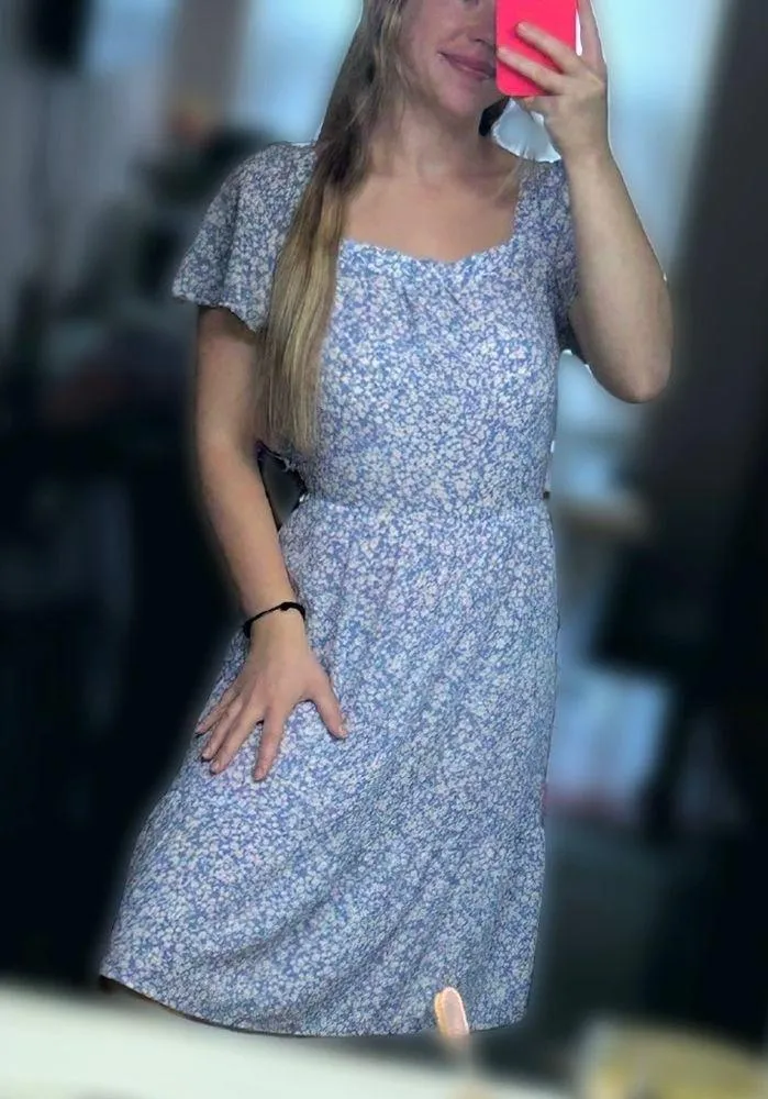 Worn a few times, Blue Summer dress, Size S. - Image 2
