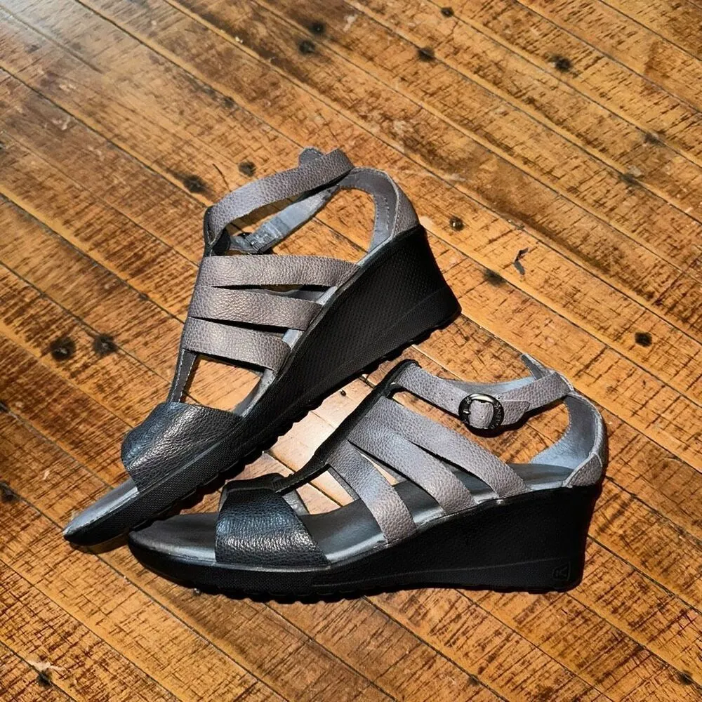 Keen gray Victoria strappy wedge ortho arch 11 sandals - Image 2