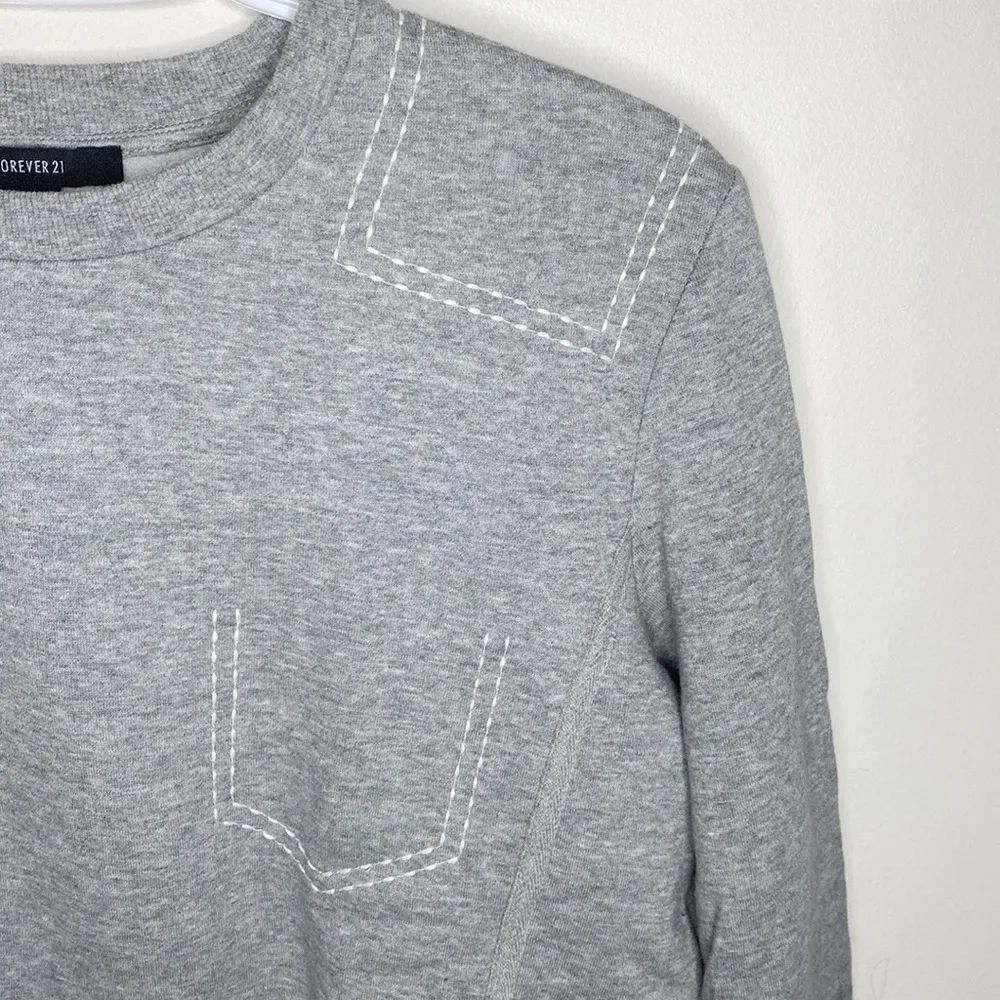 Forever 21 grey fleece lined stitched sweatshirt size S - Image 23