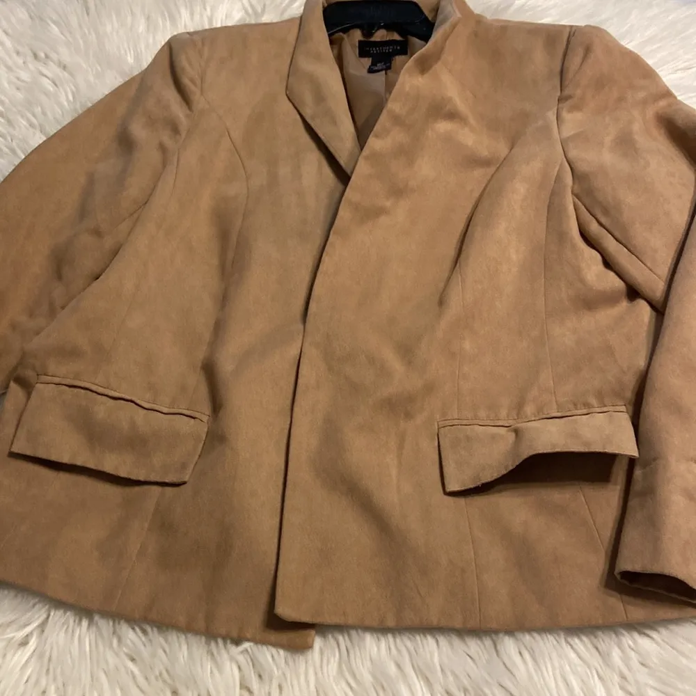 Investment Petites size 16P blazer excellent condition length 24” - Image 11