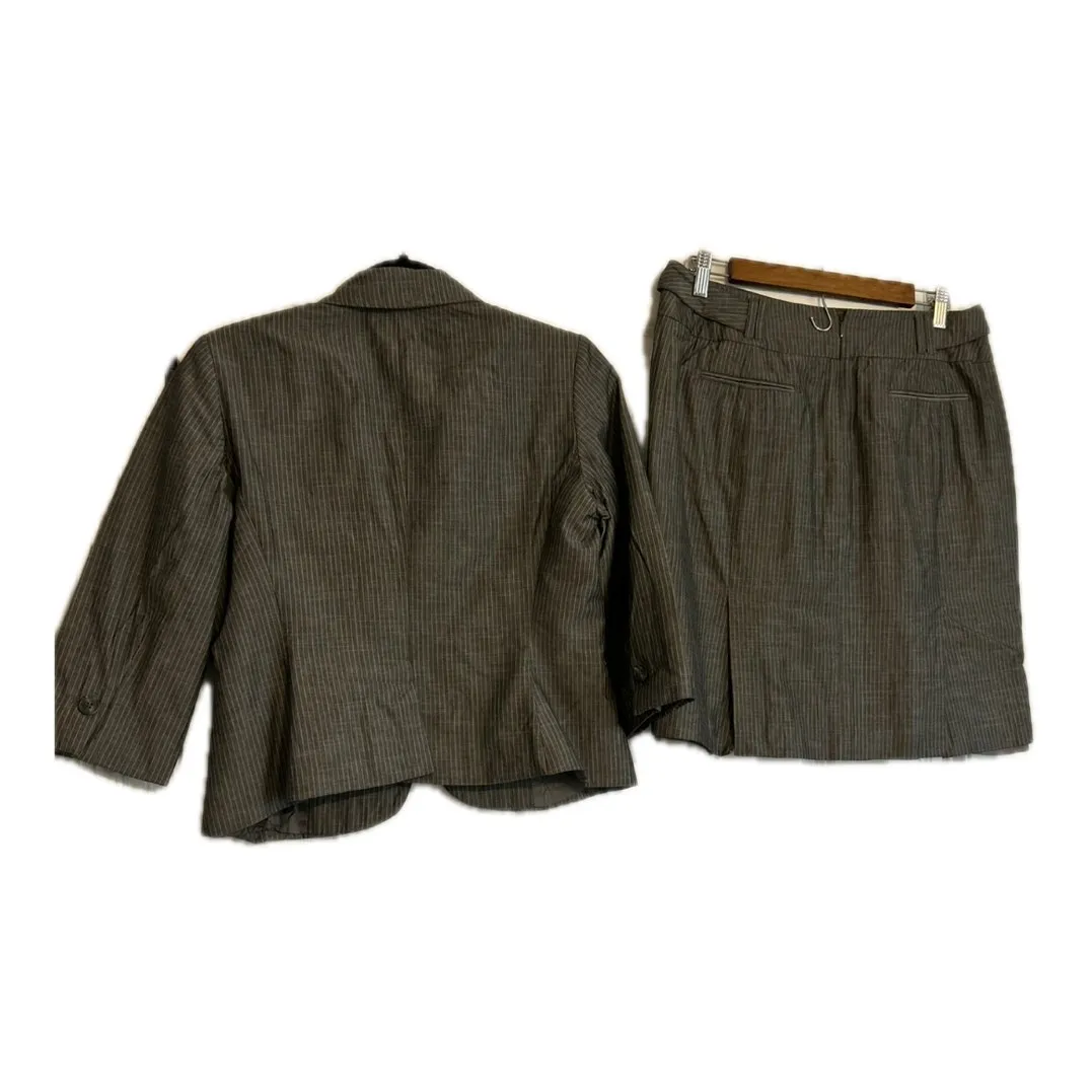 Loft  2 Piece Suit Set, Gray Pin Stripe, Size 6/8 Petite - Image 3