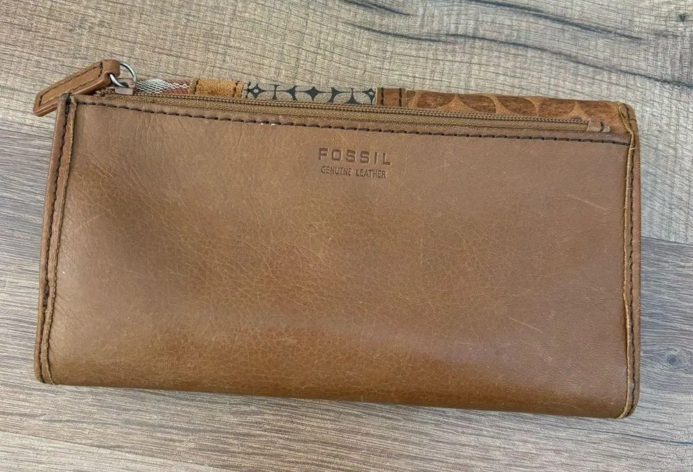 Fossil Colorblock Trifold Leather Checkbook Wallet Vintage Women’s - Image 3