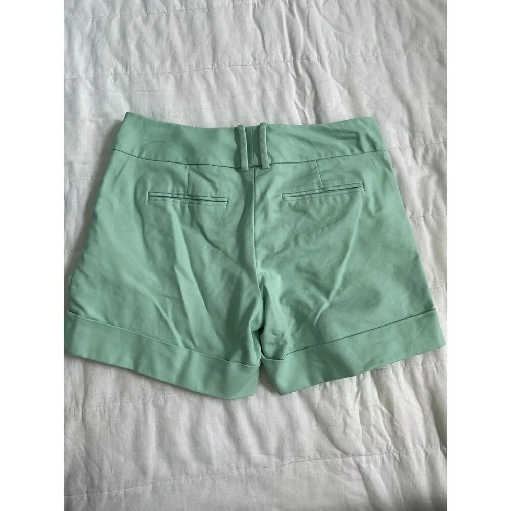 The Limited Women's Mint Green Drew Fit Low Rise Shorts Size 4 - Image 3
