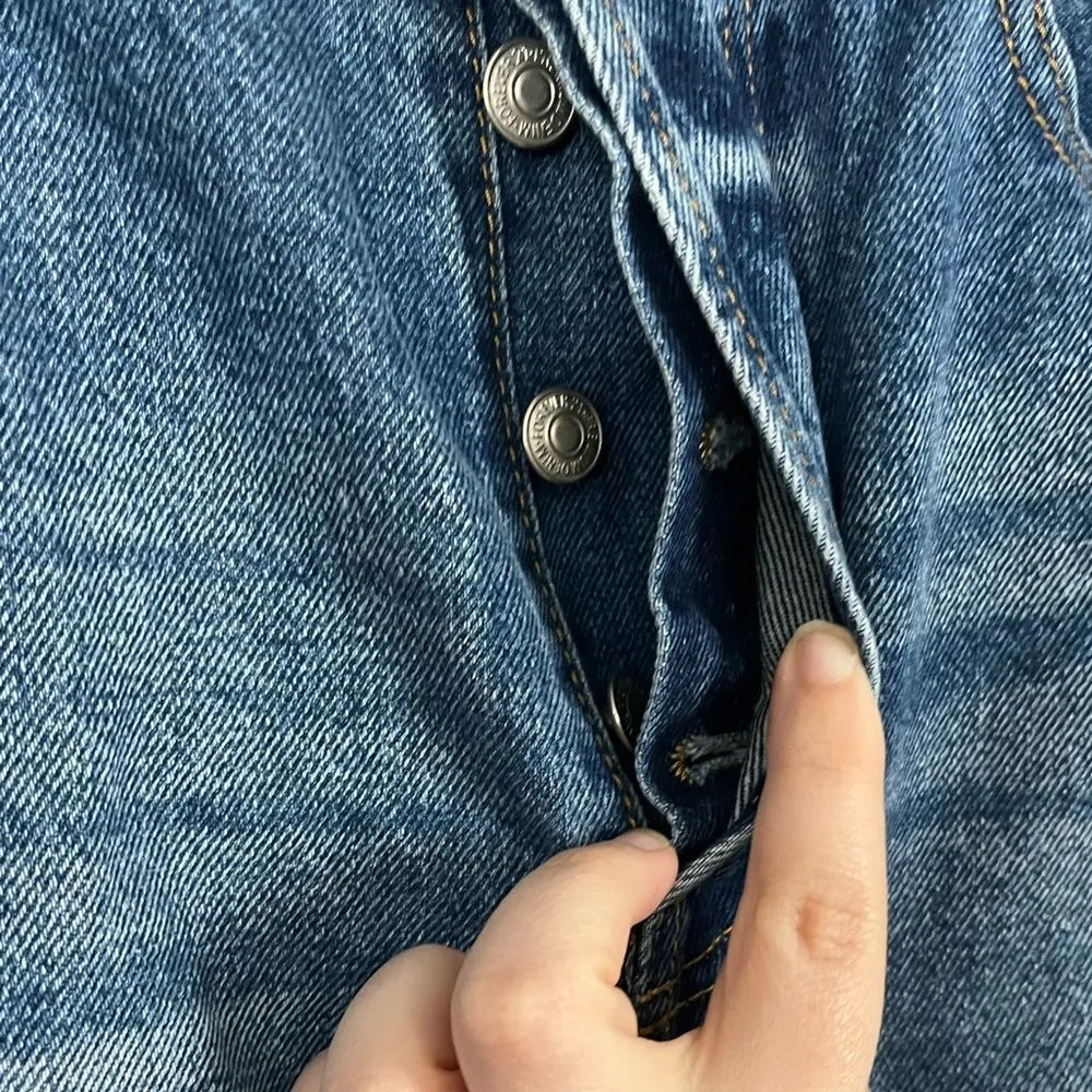Forever21 Premium Distressed Mom Denim Blue Jeans Button Fly Size 29 - Image 5