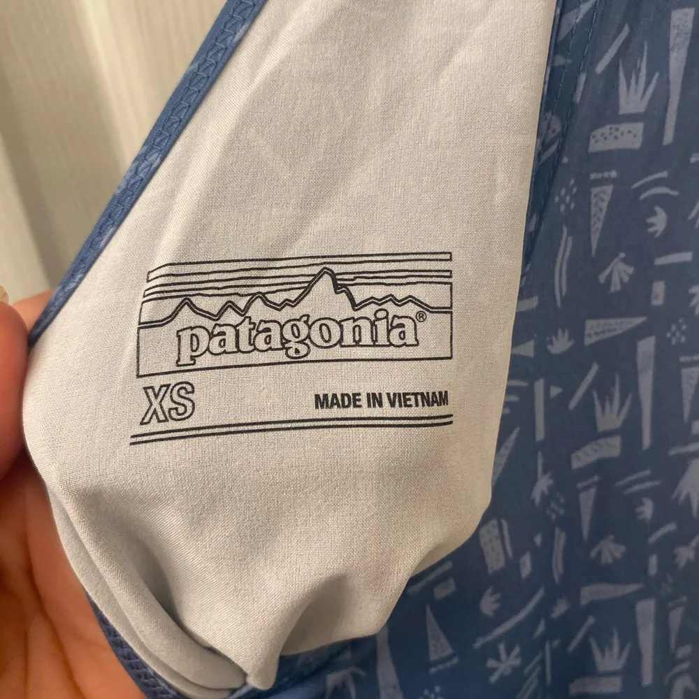 Patagonia Blue Patterned sport dress size XS - Image 4