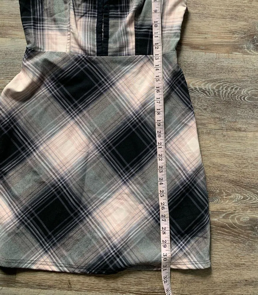Urban Outfitters Black and Cream Plaid Mini Dress M - Image 6