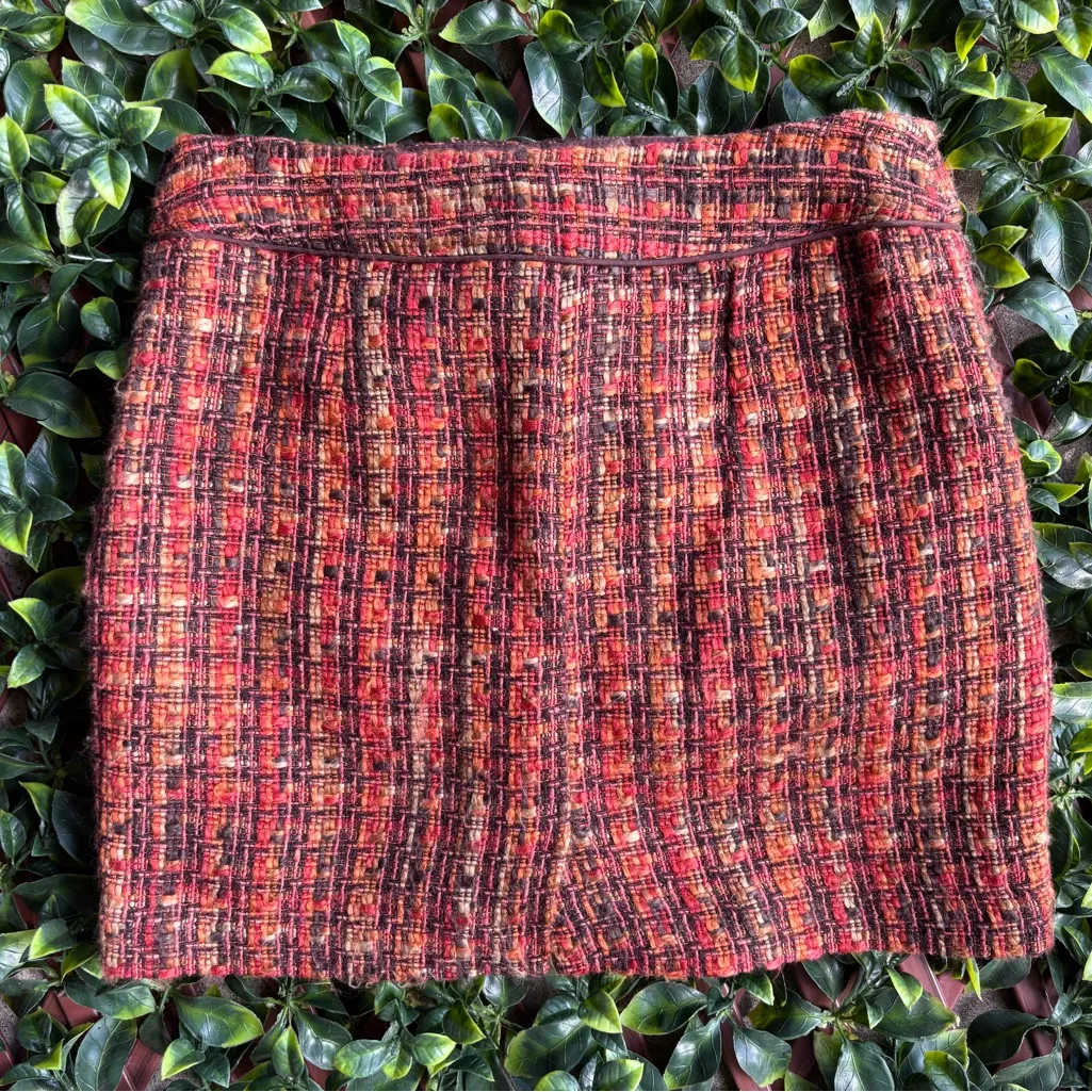 Outback Red  Vibrant Tweed Mini Skirt - Image 2