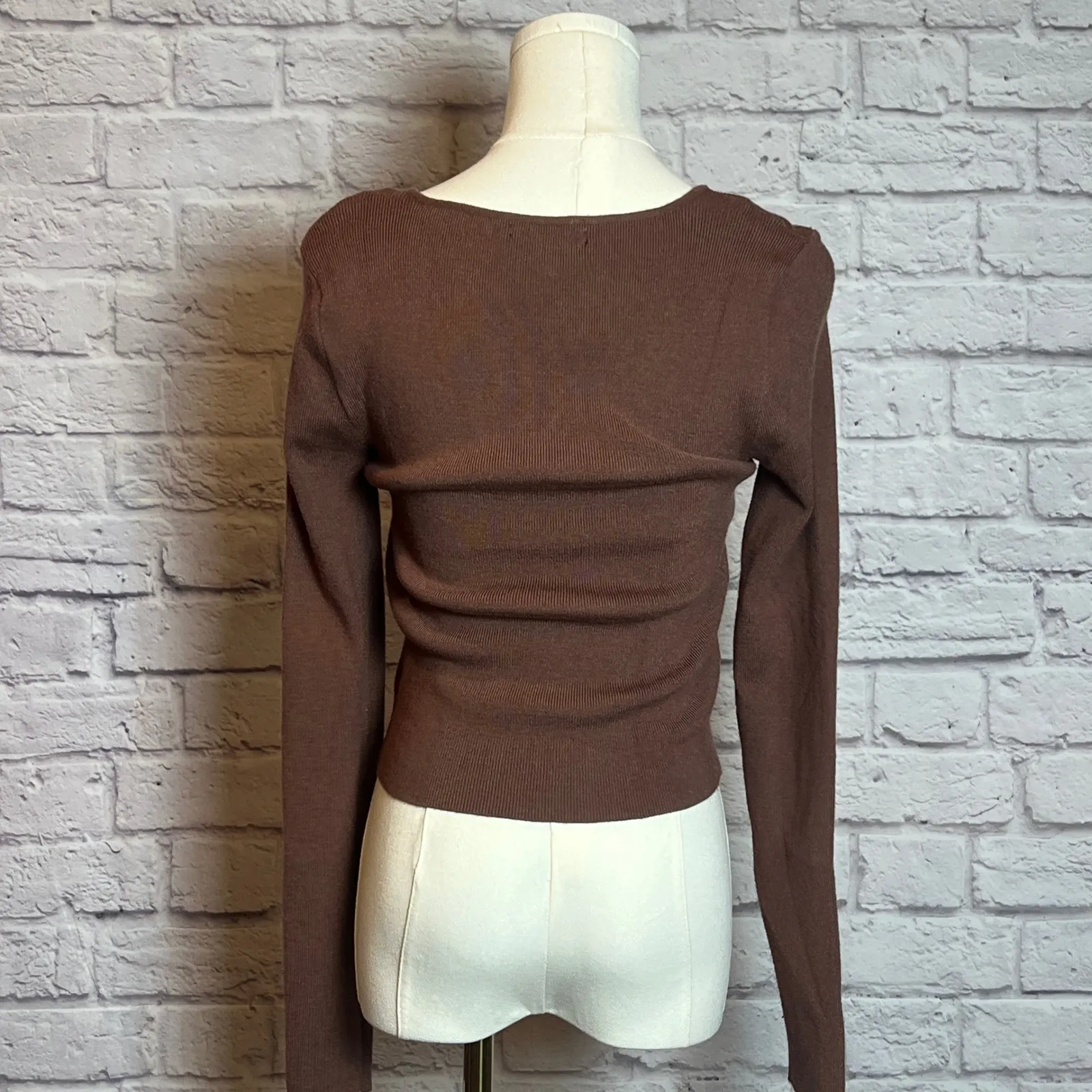 Kendall & Kylie Cutout Long Sleeve Ribbed Knit Top Women's S Brown NWT - Image 5