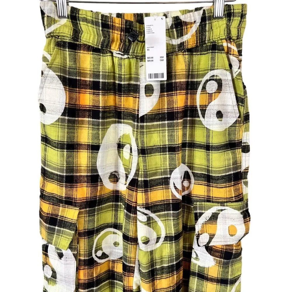 Urban Outfitters BDG Darren Yin Yang Plaid Cargo Flannel Pants - Image 3