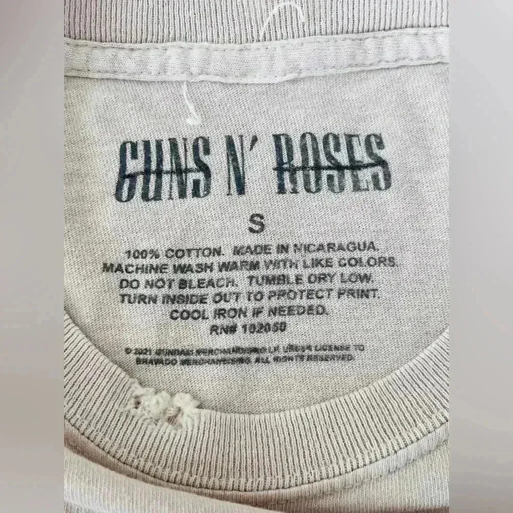 Urban Outfitters Guns N' Roses Samurai T-Shirt Size Small NWOT $40 - Image 7