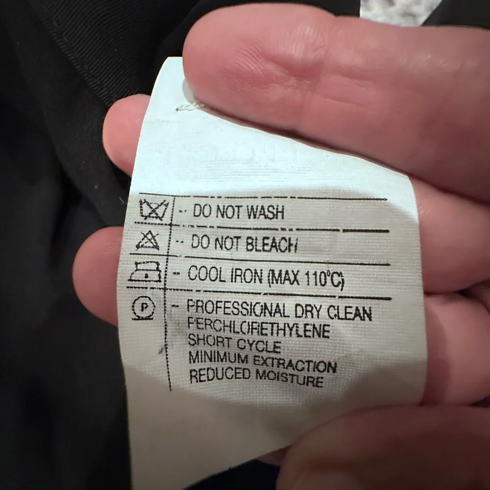 GIORGIO ARMANI LE COLLEZIONI SIZE 10 USA 44 Italy Black Trousers open down - Image 9