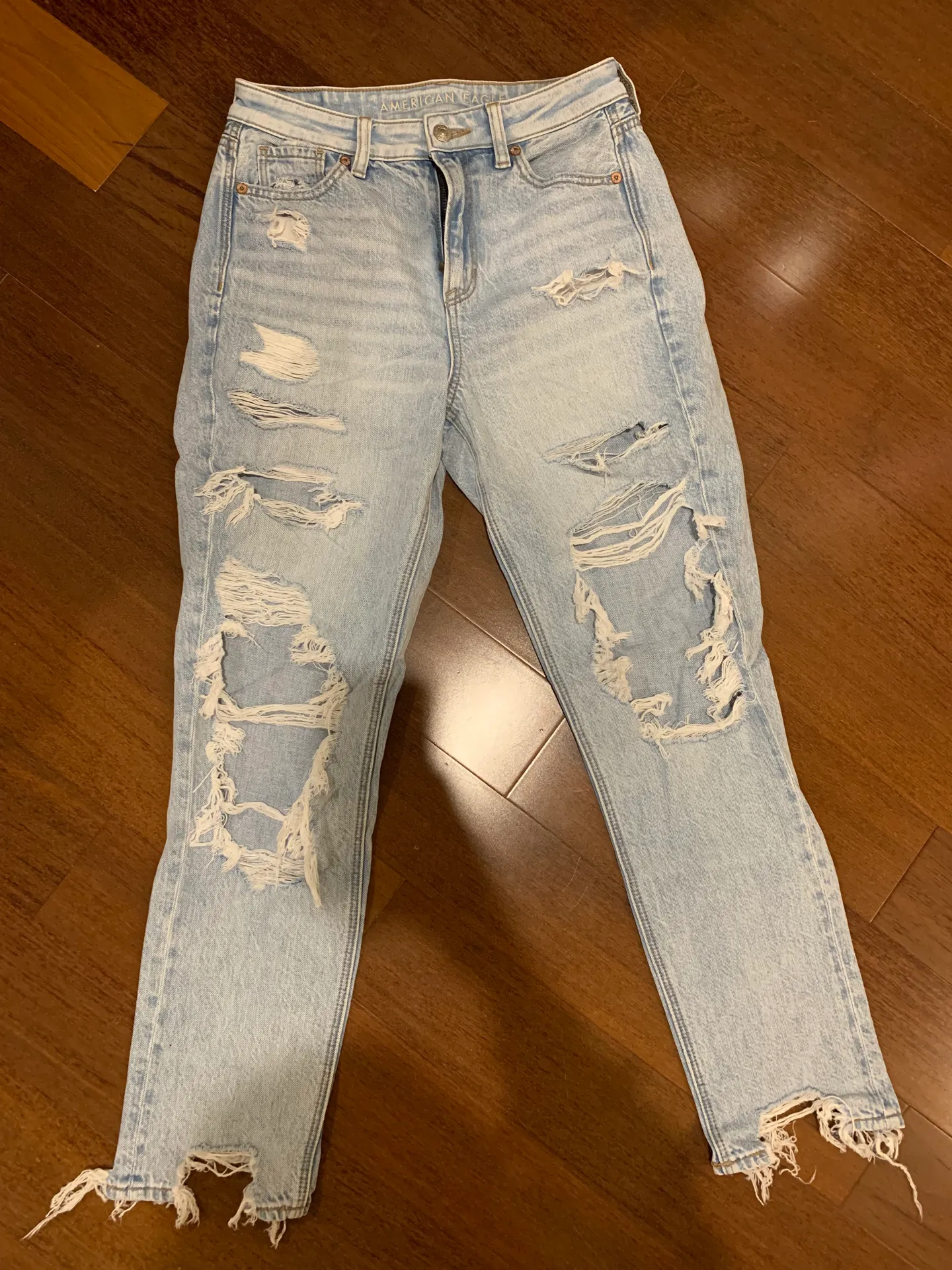 American Eagle Mom Jeans - Image 5
