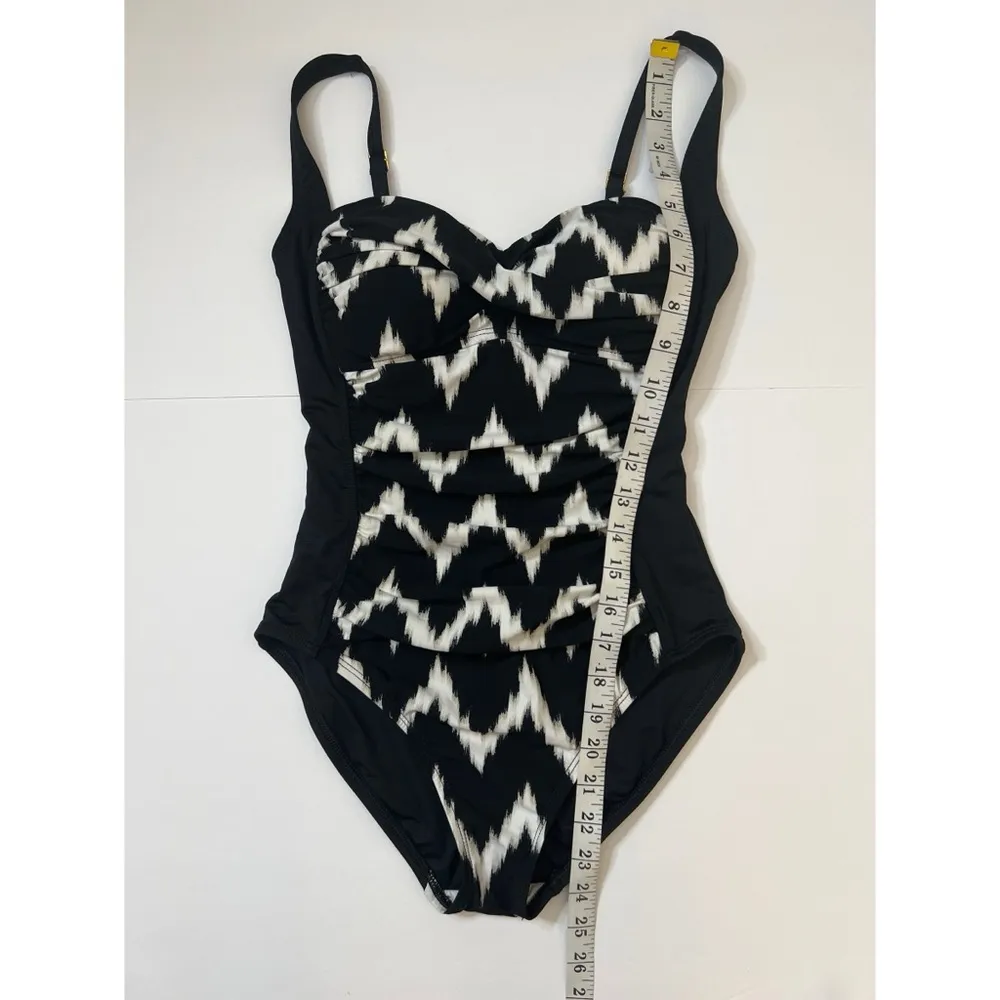 La Blanca Black White Ikat Chevron Print Design One Piece Swimsui… - Image 8