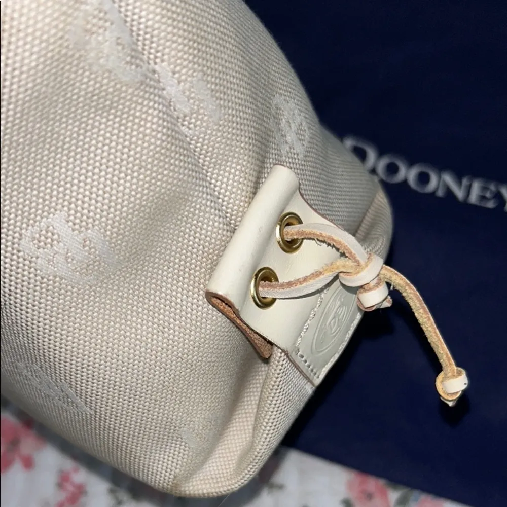 Dooney & Bourke Cream Canvas Monogram Small Tote w Gold-Tone Hardware & Dustbag - Image 7