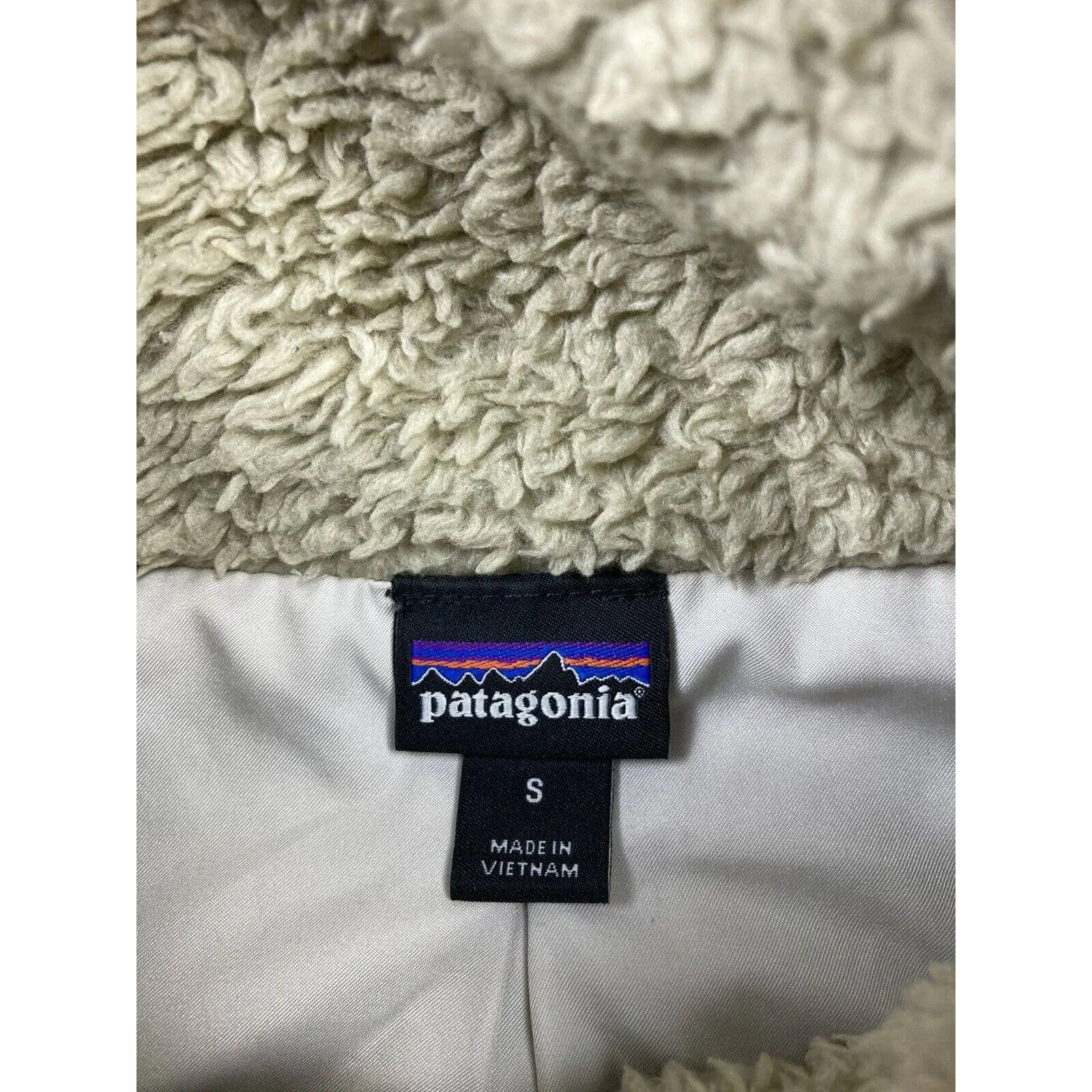 Women's Patagonia Los Gatos Deep Pile Beige Fleece Vest Sherpa‎ Teddy Size Small - Image 2