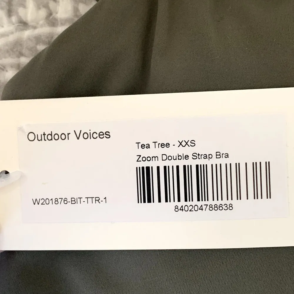 NWT Outdoor Voices Zoom Double Strap Bra in Tea Tree Green - Image 7